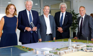 Image for Lord Heseltine sees template for Thames Estuary success at Discovery Park